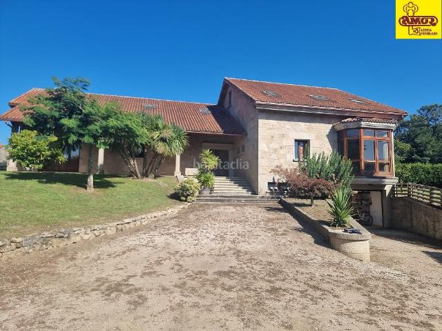 Chalet en venta en Brión, Santiago