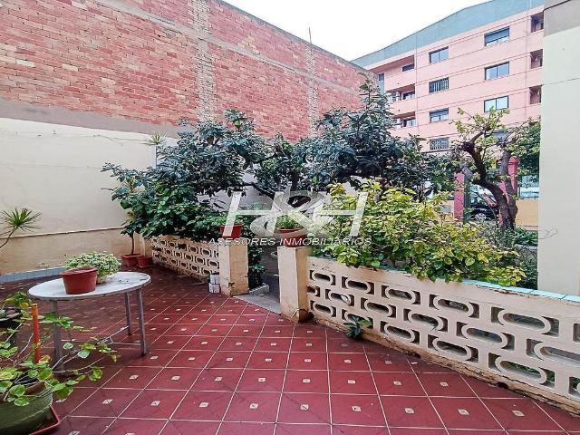 Chalet en venta en Burjassot