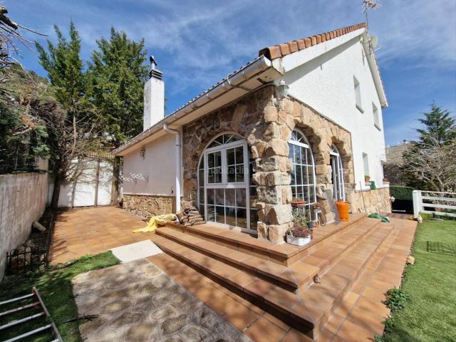 Villa en venta en Bustarviejo, Sexmo de Lozoya