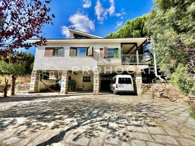 Chalet en venta en Sexmo de Lozoya, Bustarviejo