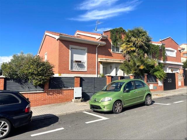 Villa en venta en Cabanillas Del Campo