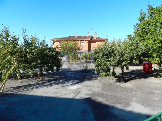 Villa en venta en Cabezuela