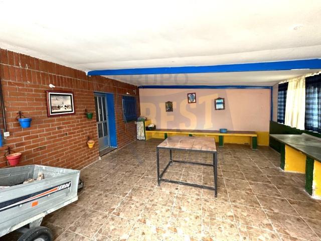 Villa en venta en Cabezuela