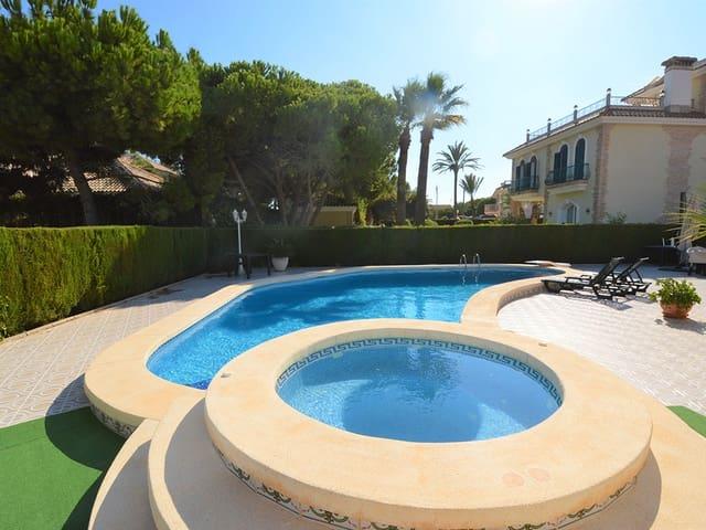 Chalet en venta en Urbanización La Zenia II, el Baix Segura / La Vega Baja