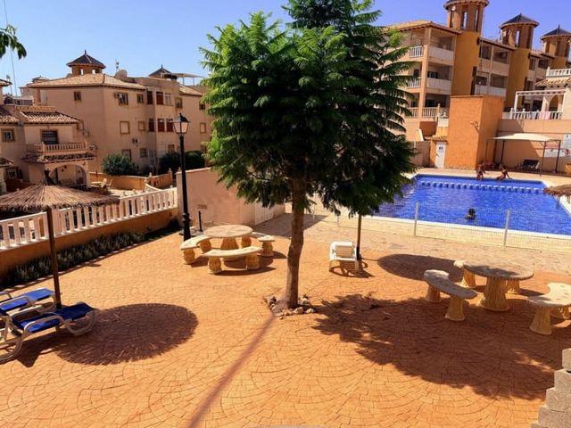 Chalet en venta en Urbanización La Zenia II, el Baix Segura / La Vega Baja