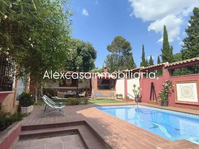 Chalet en venta en La Estación, Cabra