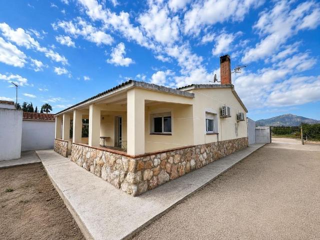Chalet en venta en l'Eucaliptus, Montsià