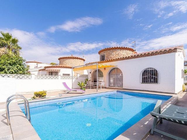 Chalet en venta en Santa Margarida, Alt Empordà
