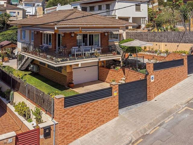 Chalet en venta en Segur de Calafell, Baix Penedès