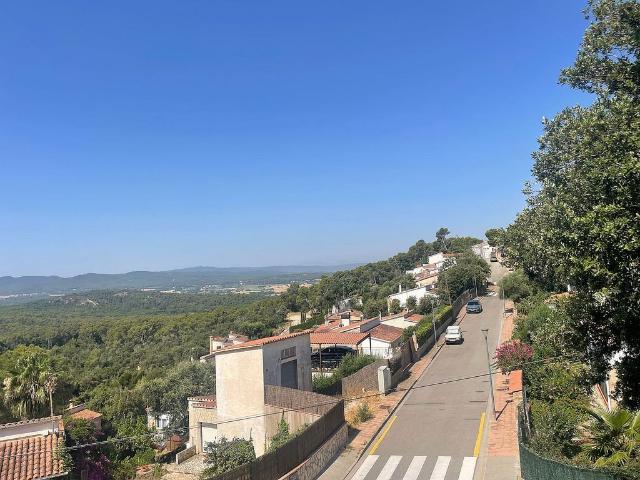 Chalet en venta en Mas Tomasi, Baix Empordà