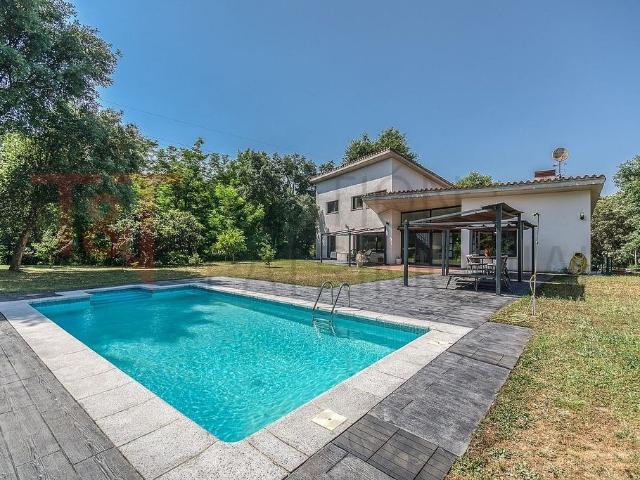 Villa en venta en Bescanó Villa en venta en Bescanó