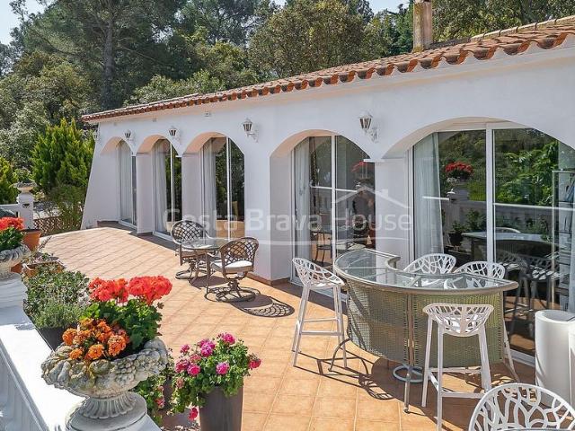Chalet en venta en Mas Tomasi, Baix Empordà