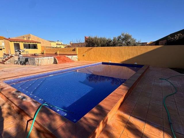 Villa en venta en Riumors