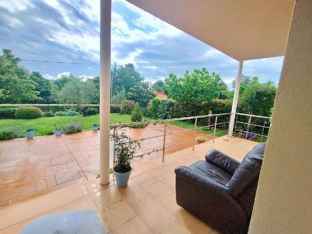 Villa en venta en Bescanó, Mas Llunes