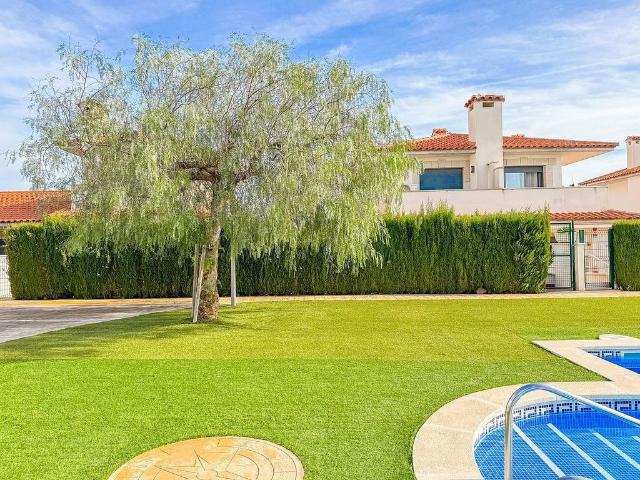 Chalet en venta en l'Hospitalet de l'Infant, Baix Camp