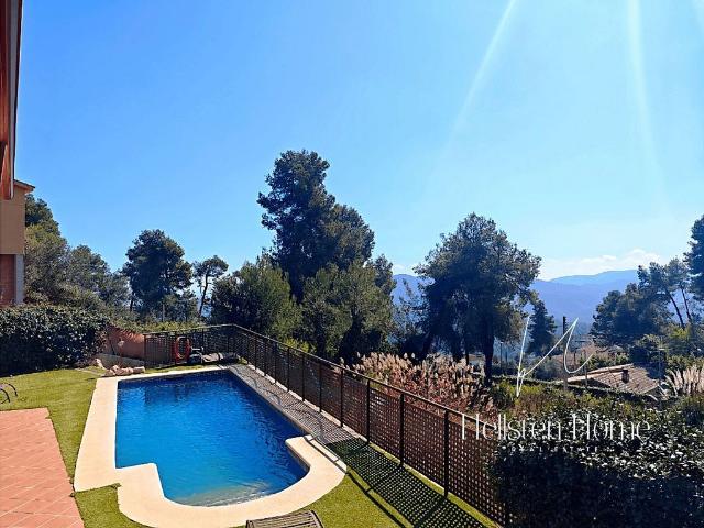 Chalet en venta en la Creu de l'Aragall, Baix Llobregat
