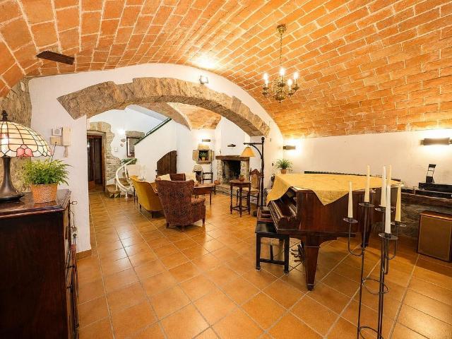 Chalet en venta en El Perelló, Gironès