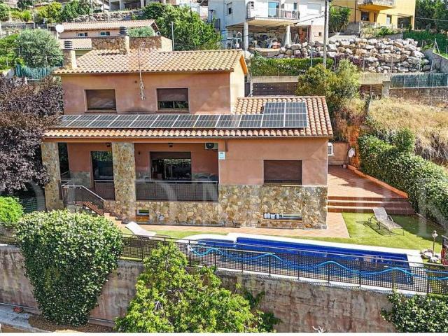 Chalet en venta en la Creu de l'Aragall, Baix Llobregat
