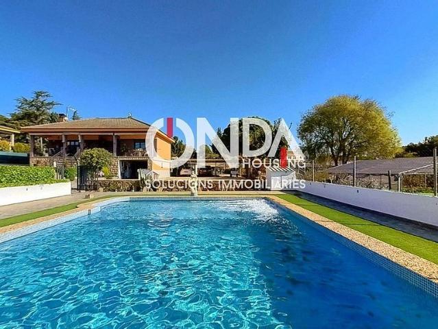 Villa en venta en La Sentiu De Sió, el Tossal de les Forques