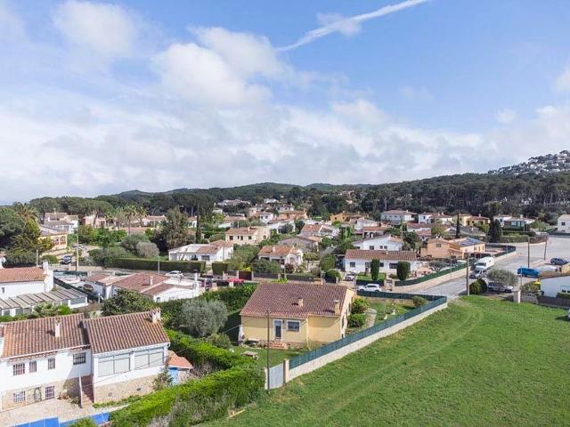 Chalet en venta en Mas Tomasi, Baix Empordà