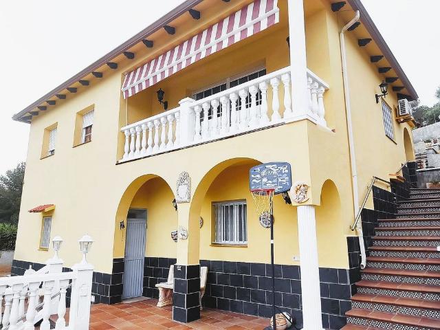 Villa en venta en Castellet I La Gornal, el Poble Vell