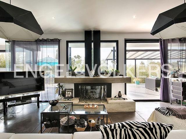 Villa en venta en Mollet De Peralada