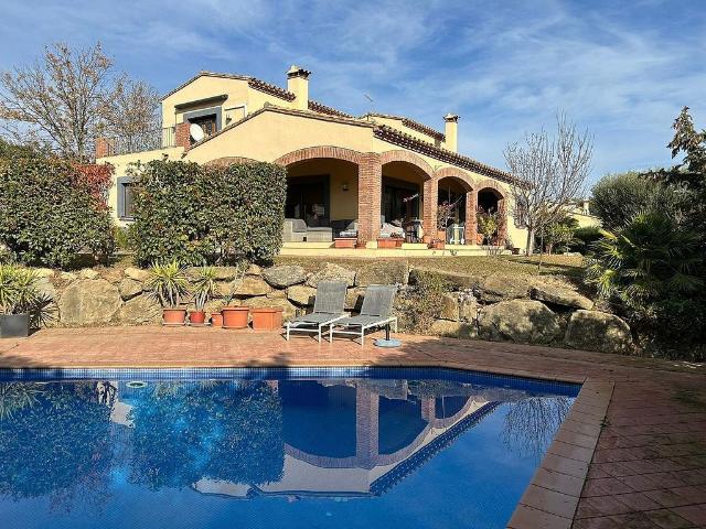 Chalet en venta en Urbanització Golf Peralada, Alt Empordà