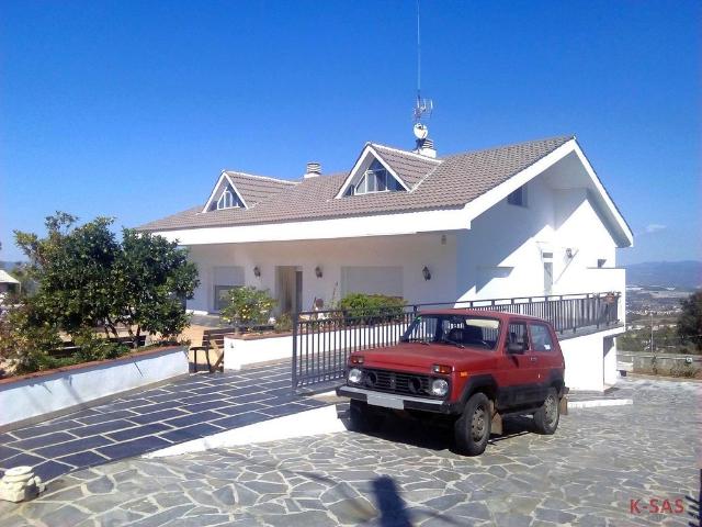 Villa en venta en Gelida