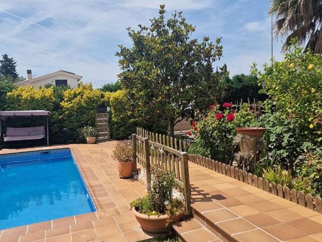 Villa en venta en Viladamat, Urbanització Mas Gros