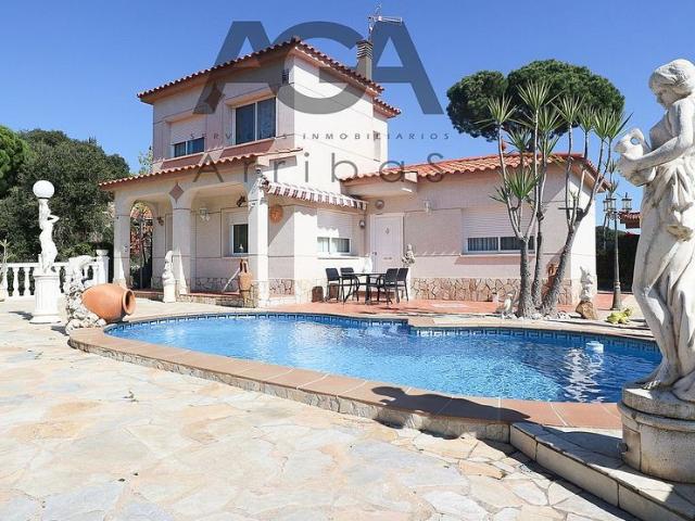 Chalet en venta en Can Bartomet, Maresme