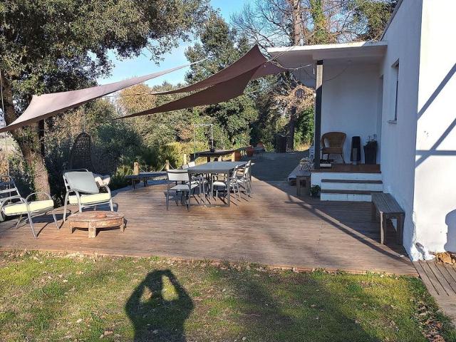 Villa en venta en Bescanó