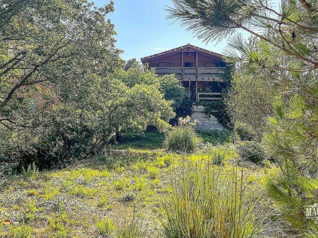 Chalet en venta en Pantans de Montbarbat, Maçanet de la Selva