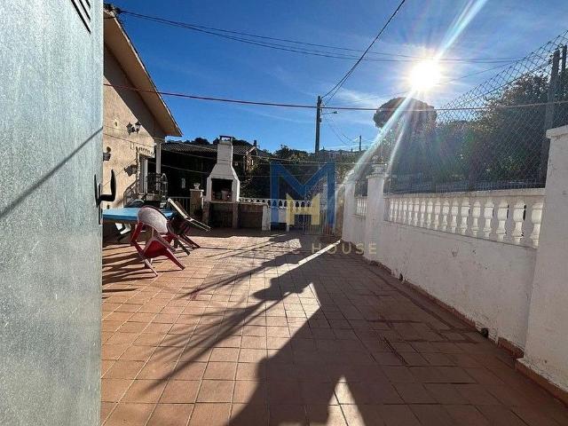 Chalet en venta en Montbarbat, la Selva