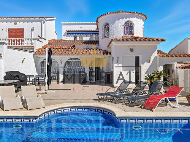Chalet en venta en Empuriabrava, Alt Empordà