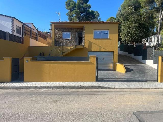 Chalet en venta en la Torre de Claramunt, Barcelona