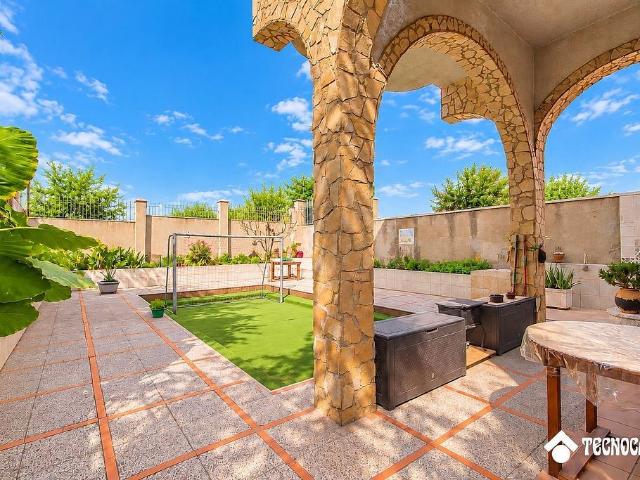 Chalet en venta en Sant Andreu, Ripollet