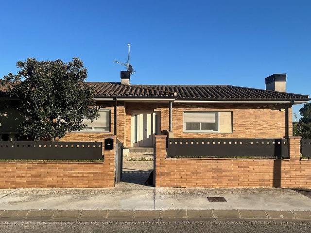 Chalet en venta en Can Terrer, Vilobí D'onyar