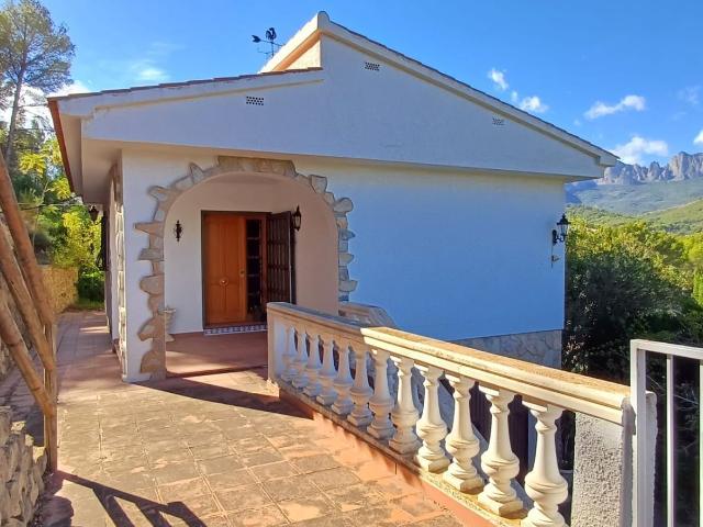 Casa en venta en Callosa D'en Sarrià