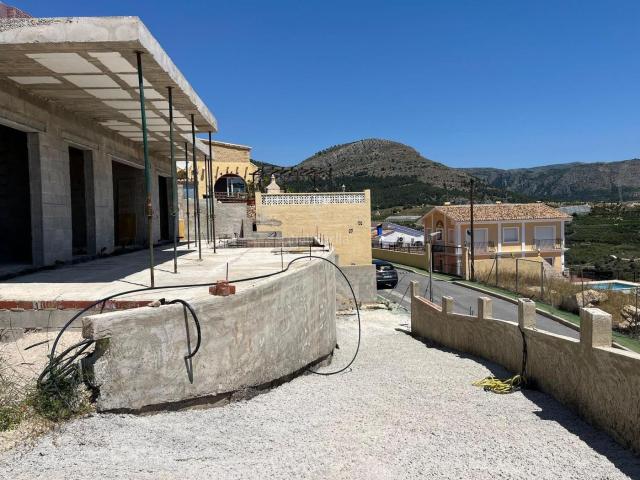 Chalet en venta en Callosa D'en Sarrià, Valencia