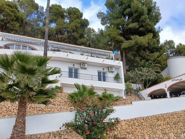 Chalet en venta en Callosa D'en Sarrià, Valencia