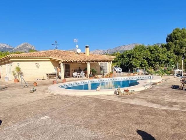 Villa en venta en Callosa D'en Sarrià