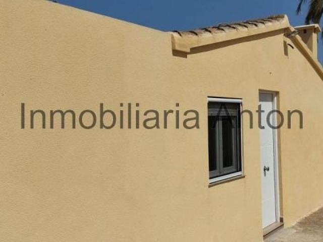 Chalet en venta en Callosa D'en Sarrià, Valencia