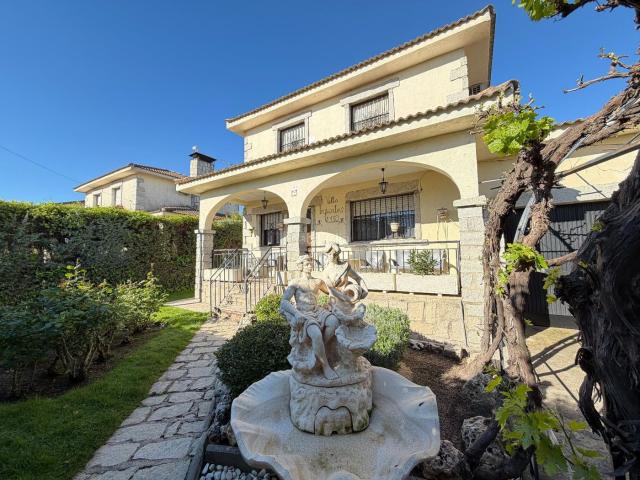 Chalet en venta en Camarena, Castilla-La Mancha