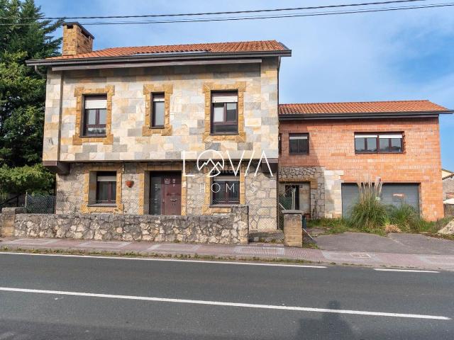 Chalet en venta en Camargo