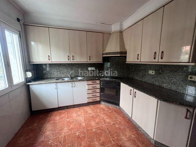 Chalet en venta en O Salgueiro, Cambre