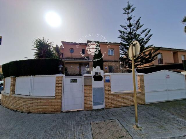Chalet en venta en Vilafortuny, Baix Camp