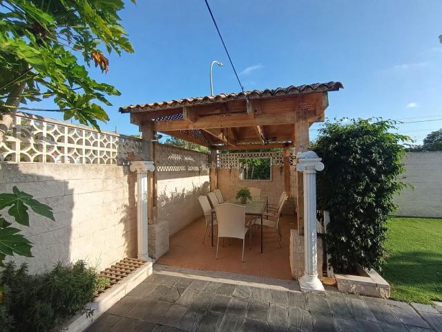 Chalet en venta en Urbanització L'Almadrava, l'Alacantí
