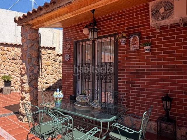 Chalet en venta en Campo Real, Madrid
