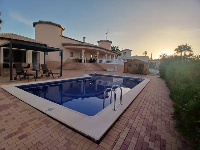 Villa en venta en Campos Del Río