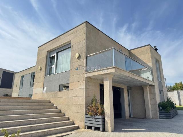 Chalet en venta en Cangas, O Morrazo